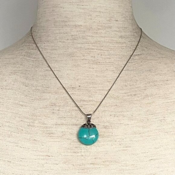 Sterling Silver 925 Round Faux Turquoise Bali Style Pendant Necklace 17" Chain - Picture 2 of 16